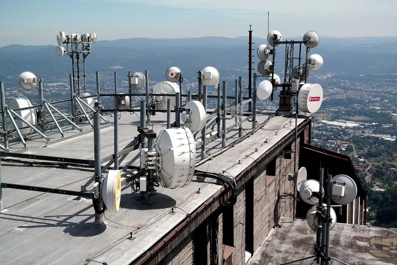 山东舰持续展现强大实力与先进科技,最新状况深度解析