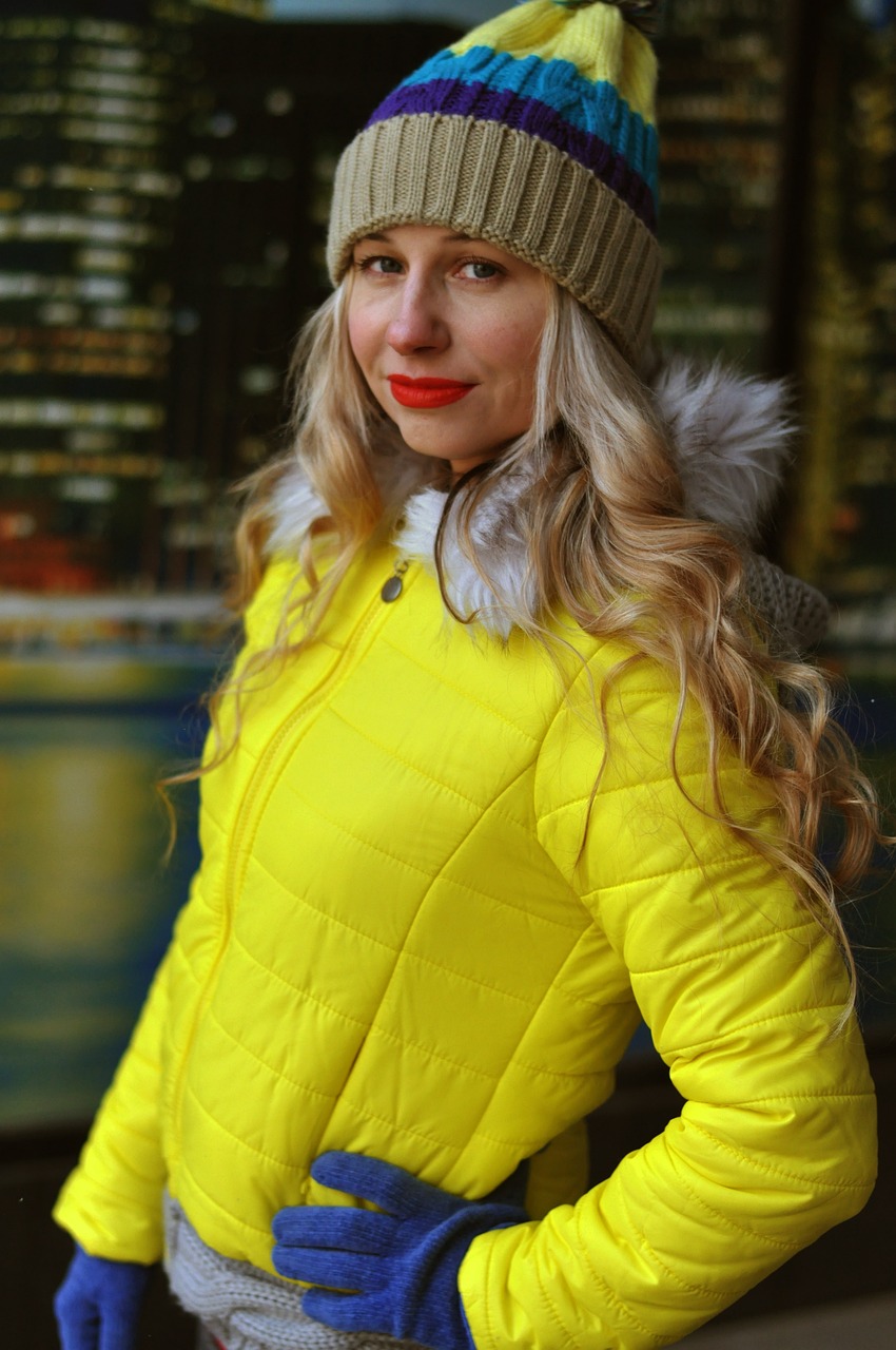 美女最新街拍,时尚潮流的生动展现