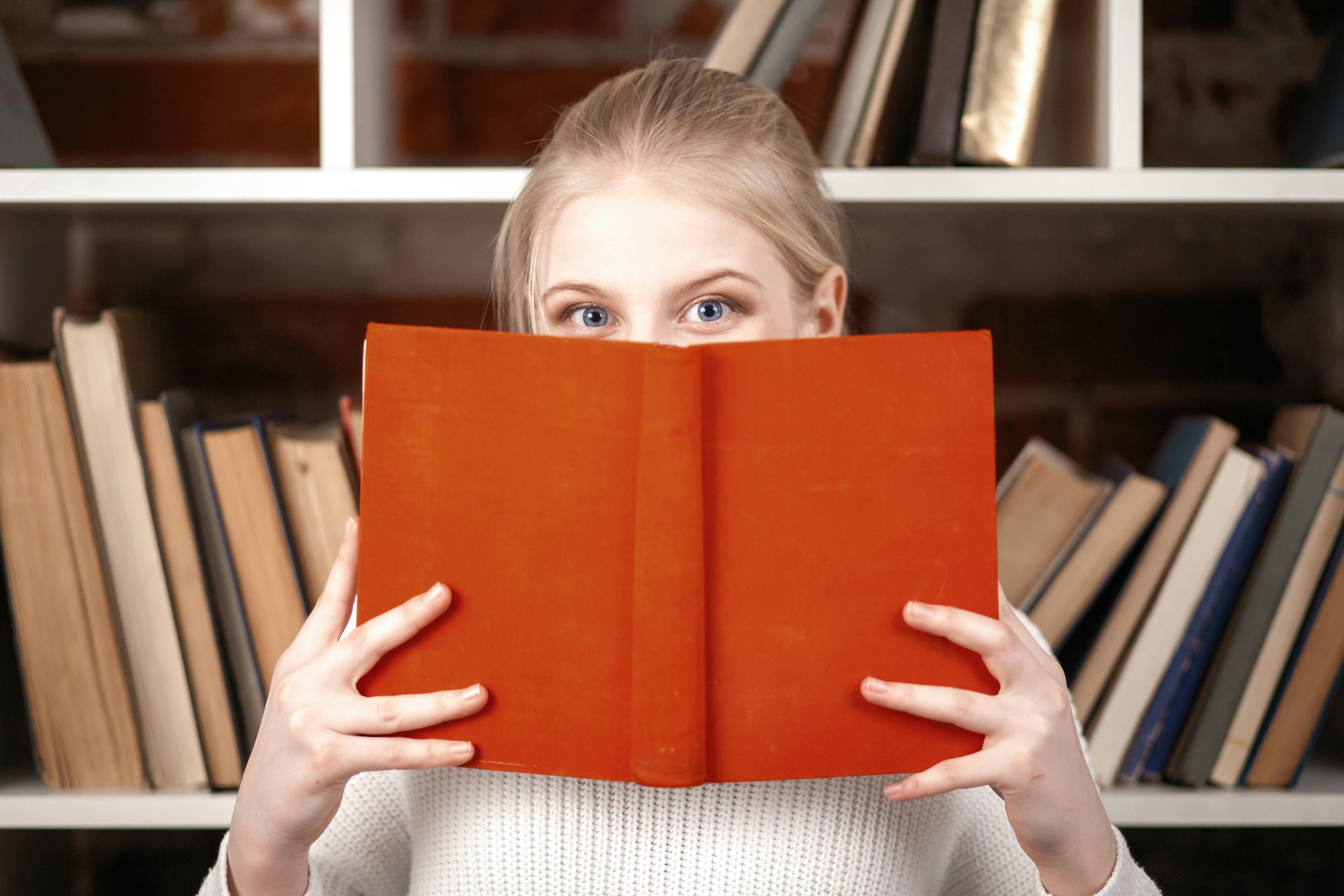 最新泡妞话，情感交流新境界探索