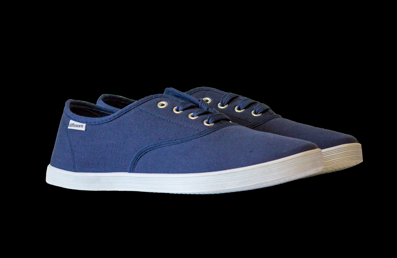 传统与时尚交融,最新手工鞋的时尚革命