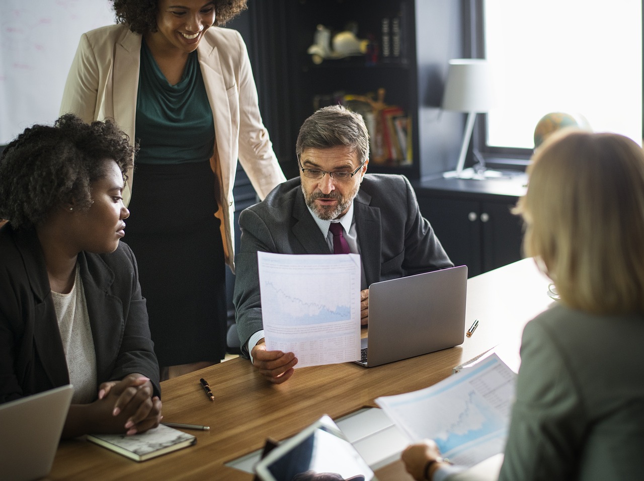 最新邪恶H小说探讨，深度剖析其内容与影响