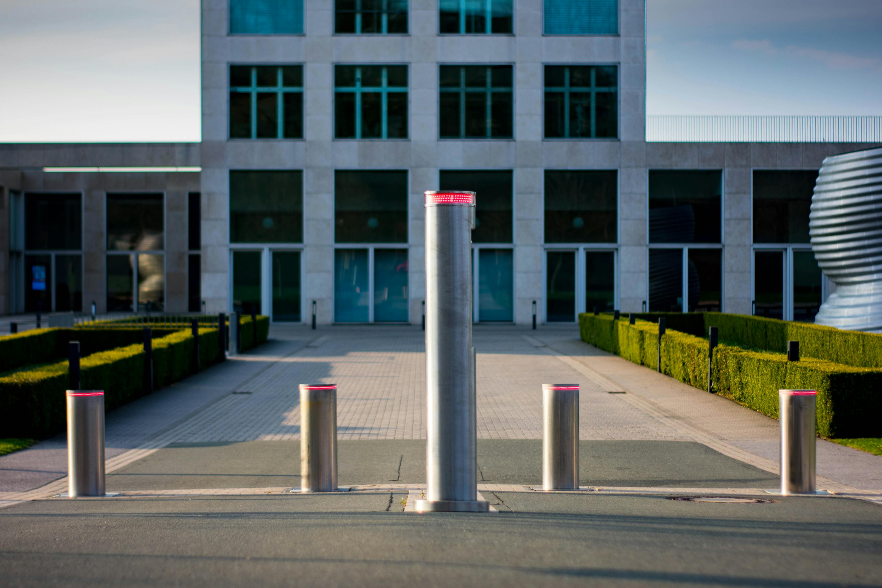 科技革新下的安全防护新选择,最新防护衣亮相!