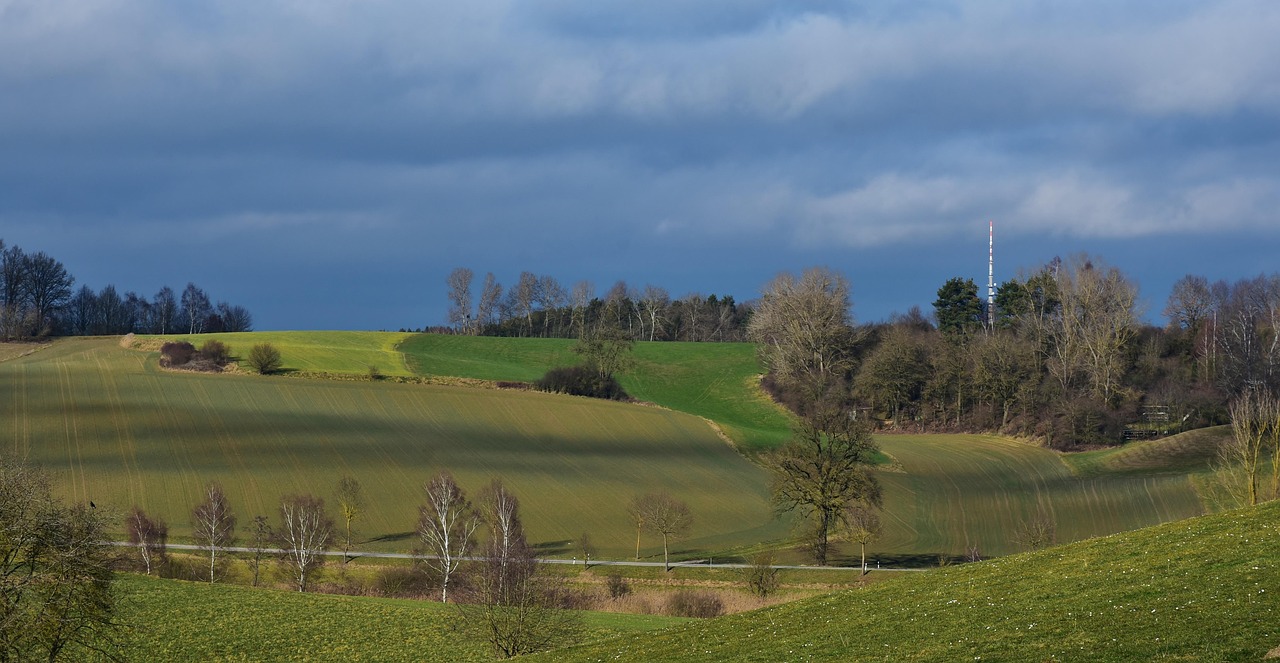 村色满园最新，探索乡村新风貌，时代变迁下的乡村魅力