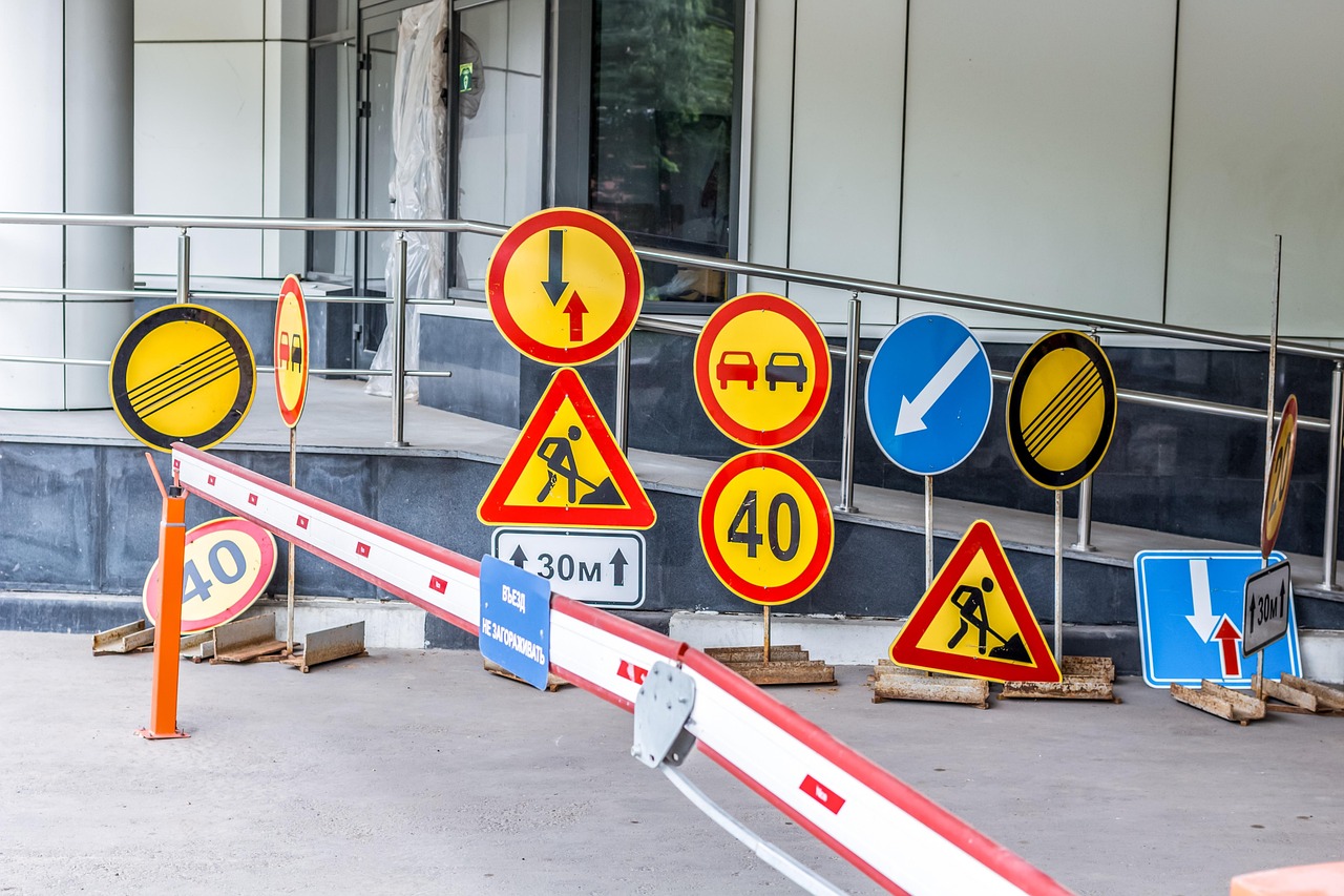 最新交通封路情况及分析简报