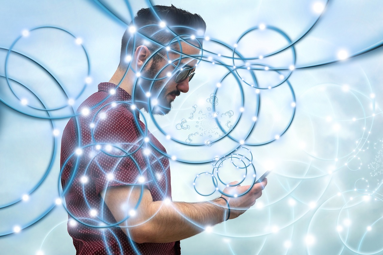 伊对最新破解探索社交应用的未来之路发展之路。