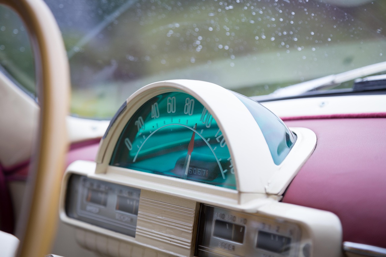 外卖最新车子发展趋势及其影响