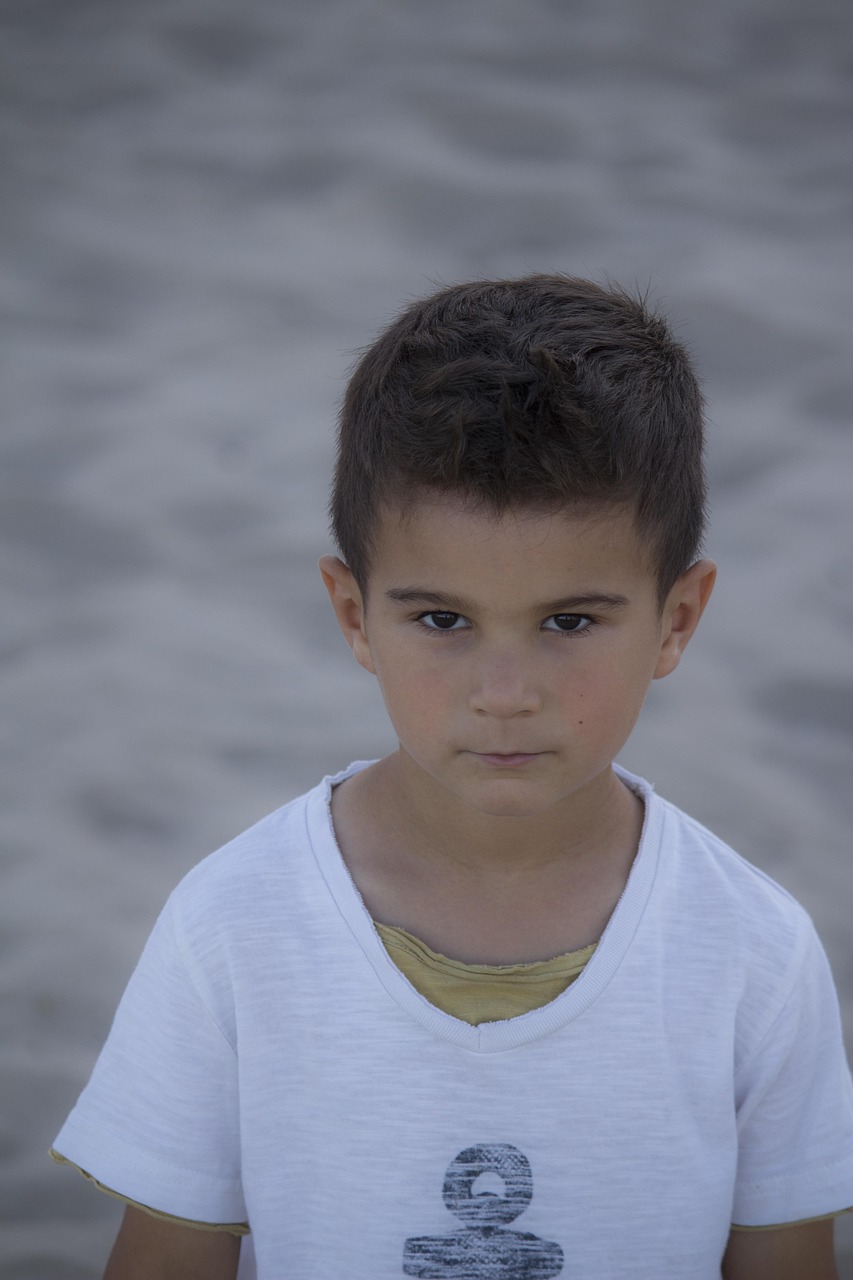 今年最新男发型流行趋势与造型指南全解析