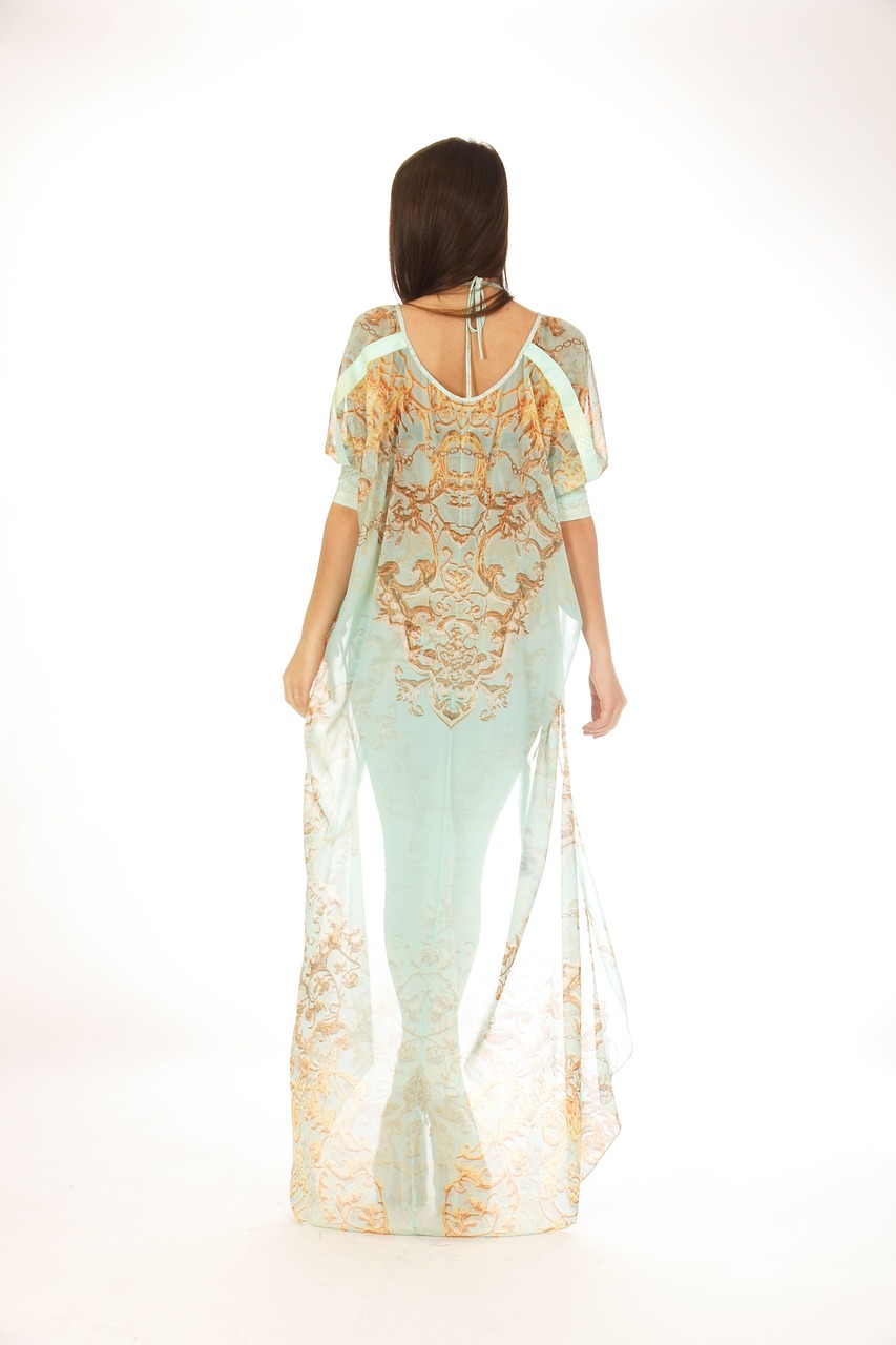 最新火爆连衣裙，引领时尚潮流的必备之选