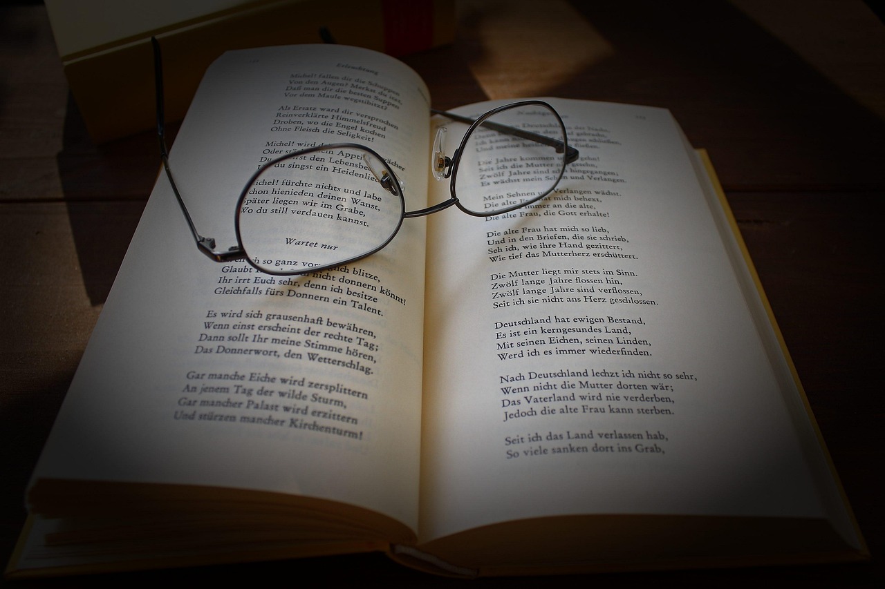 日本最新诗句的魅力与启示,探寻其深层含义与启示价值