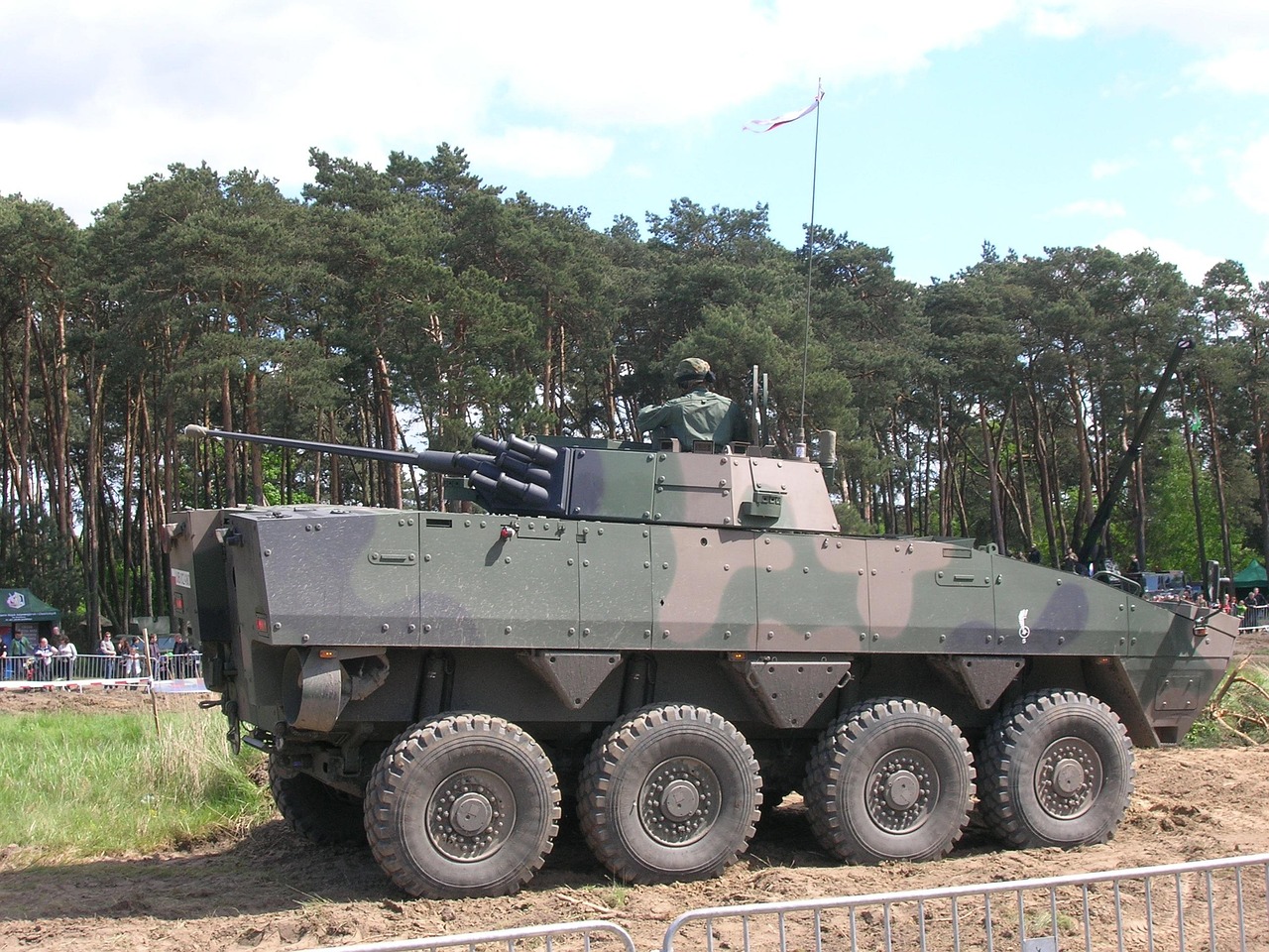 最新军武尖端科技与战略装备,改变战争面貌的力量