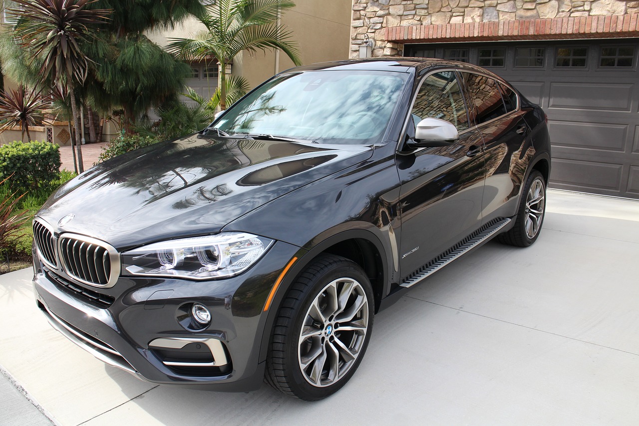 宝马4系全新登场，豪华轿车的演绎与落地实况