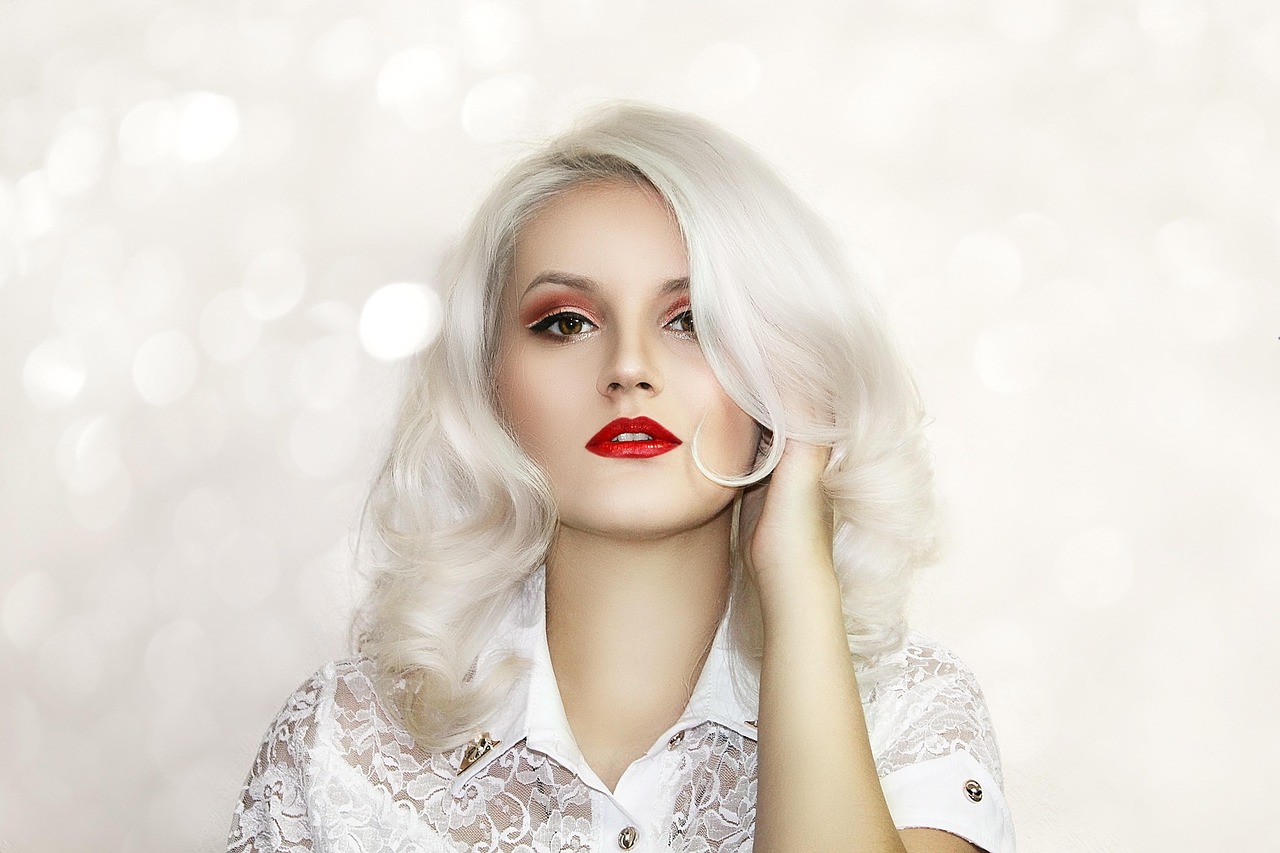 香奈儿最新唇膏系列，时尚魅力的完美诠释