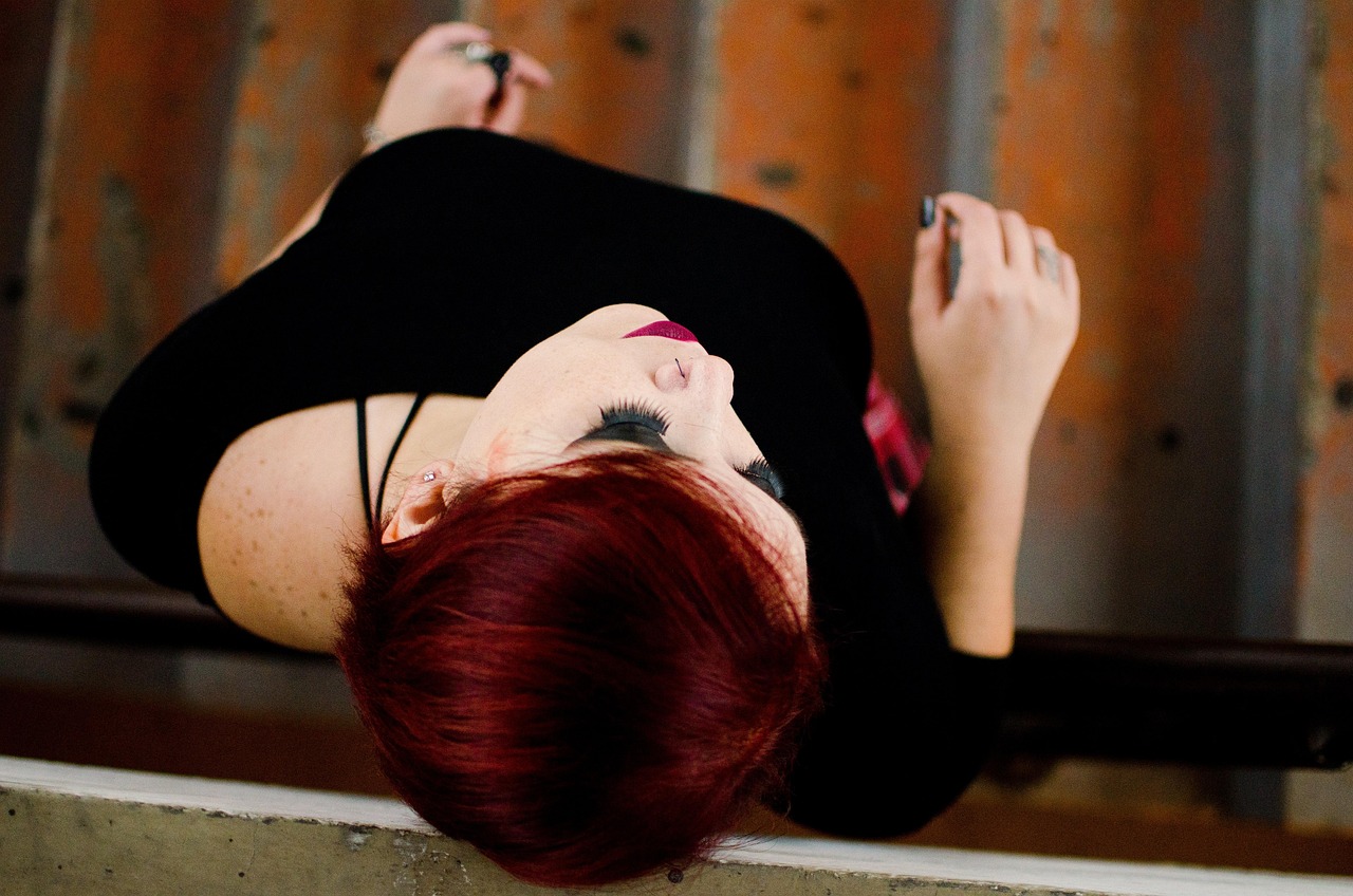 最新渣男撩妹手段揭秘,揭秘渣男如何轻松俘获女性芳心